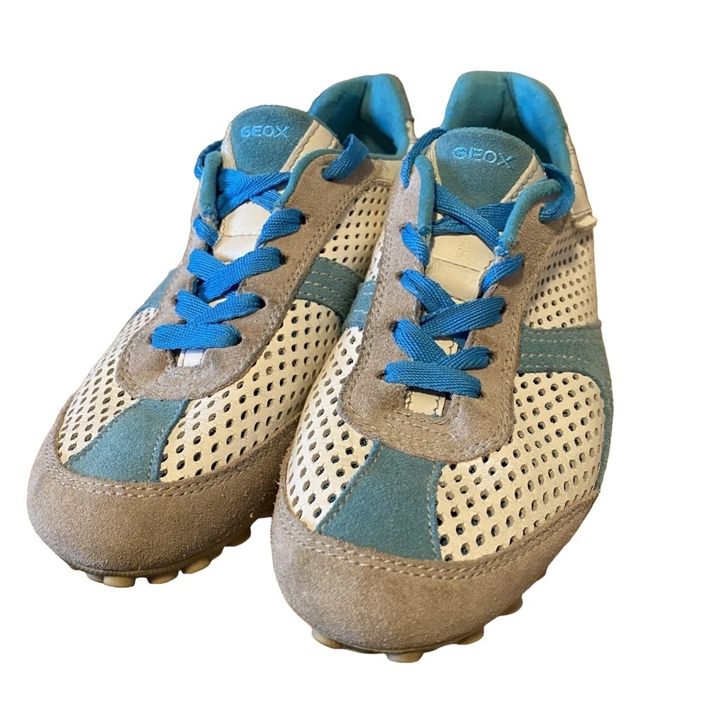 Geox Respira Women’s Blue & White Suede Sneakers Size 7